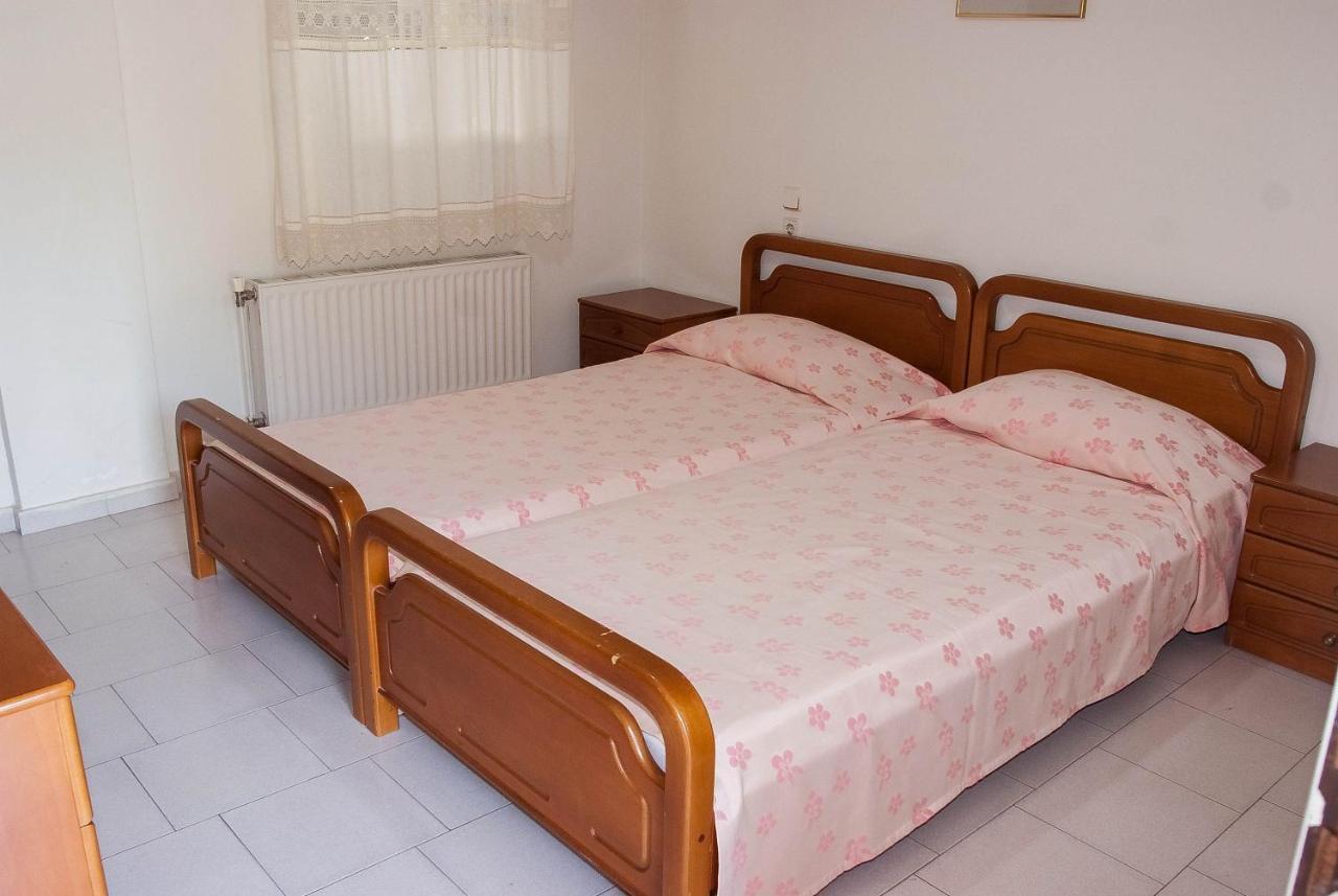 Ronzi Apartments Kamena Vourla Dış mekan fotoğraf