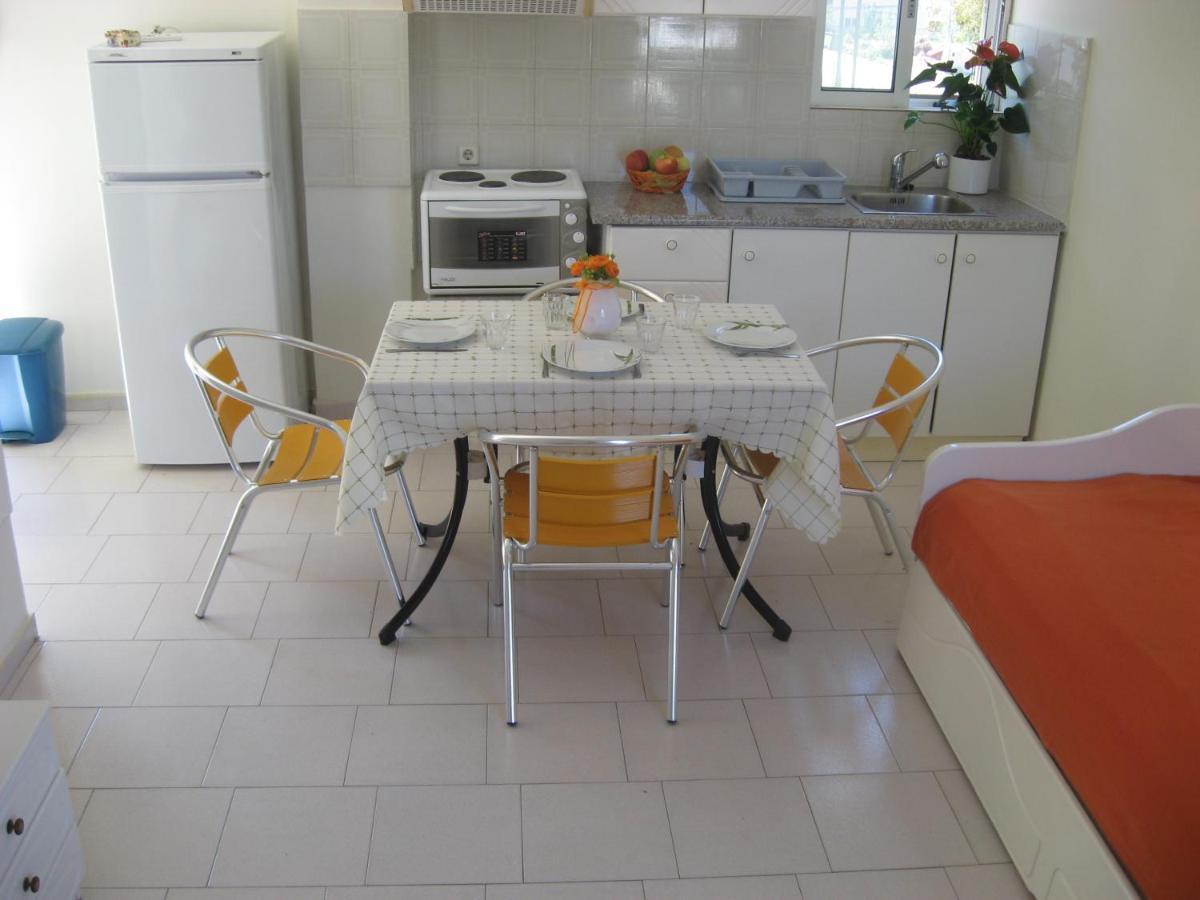 Ronzi Apartments Kamena Vourla Dış mekan fotoğraf