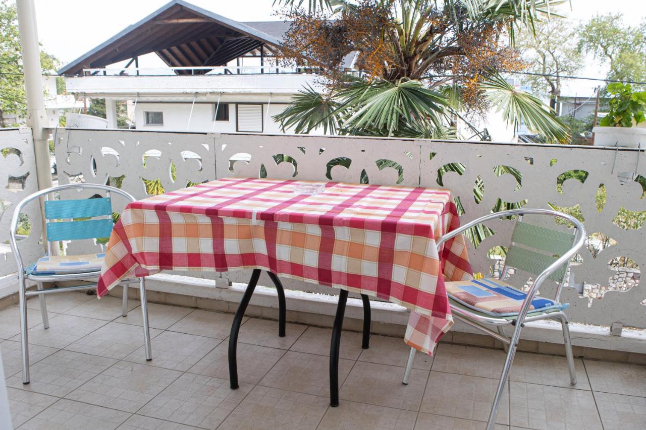 Ronzi Apartments Kamena Vourla Dış mekan fotoğraf